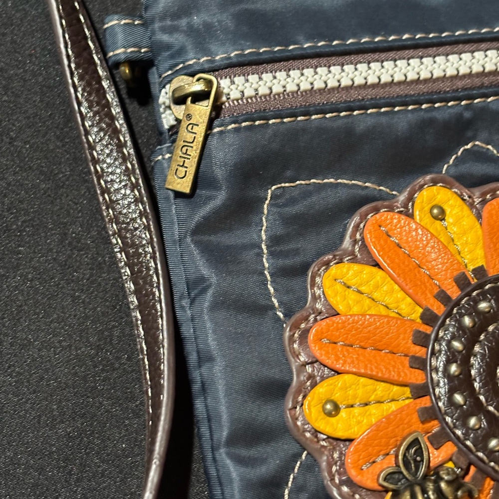 CHALA Navy Blue Sunflower & Bee RFID Cellphone Crossbody Purse Adj Strap - Picture 3 of 7